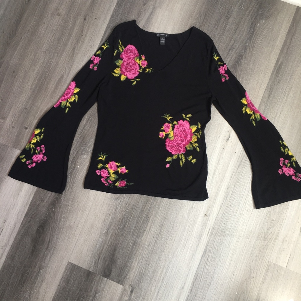 INC  Dramatic Sleeves Black V-Neck Sweater Pink Rose Embroidery - Picture 12 of 13